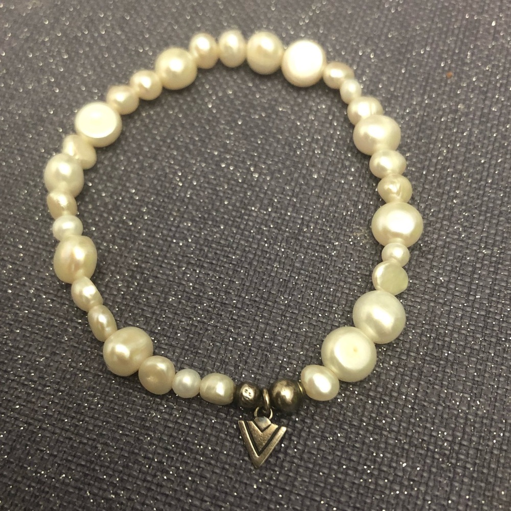 Silpada Fresh Water Pearl Stretch Bracelet